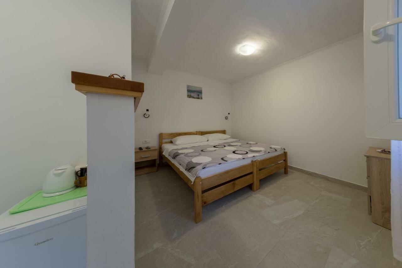 Nino Apartment *
